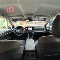 تۆیۆتا کامری